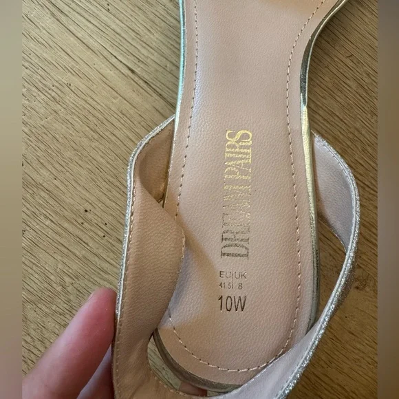 DreamPairs Gold Heels‎ Size 10W - Picture 5 of 6